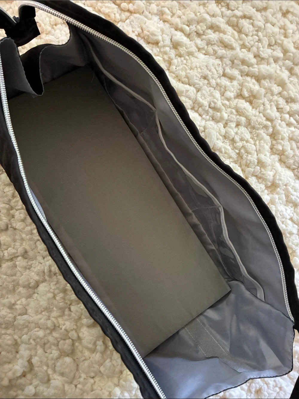 Black Quilted Makeup Organizer Pouch - Compact Travel Cosmetic Bag